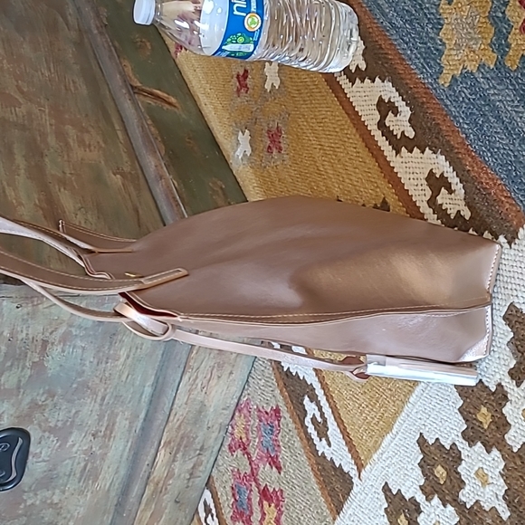 Shiseido Rose Gold Tone Leather Shoulder Tote Soft Lightweight - Picture 3 of 6